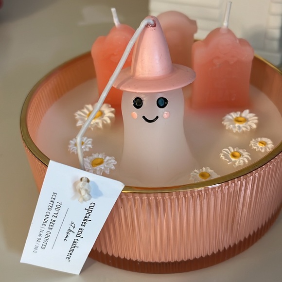 Cupcakes & Cashmere “You’ve Been Ghosted” Candle - Picture 2 of 6
